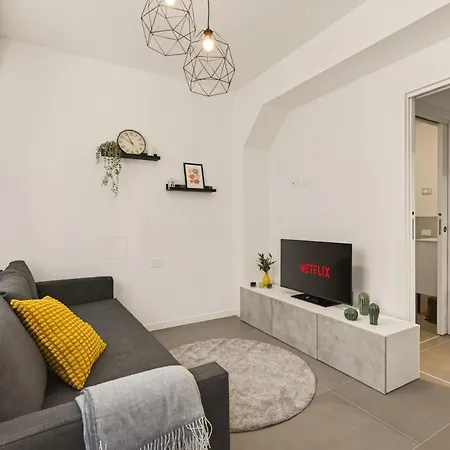 Appartamento Home, 2 Min From Station *