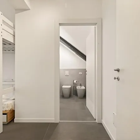 Home, 2 Min From Station Bergamo