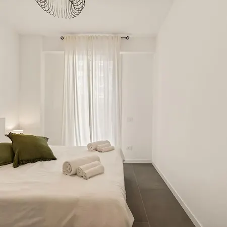 Daire Home, 2 Min From Station