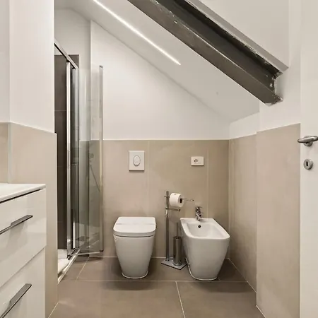 Daire Home, 2 Min From Station *