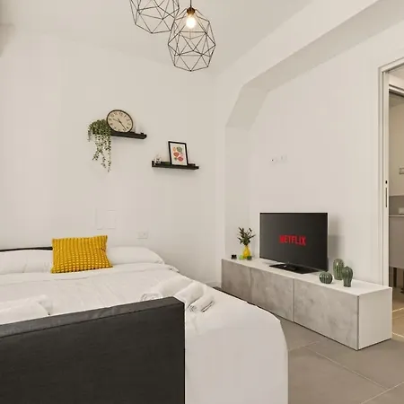 Home, 2 Min From Station Appartamento *